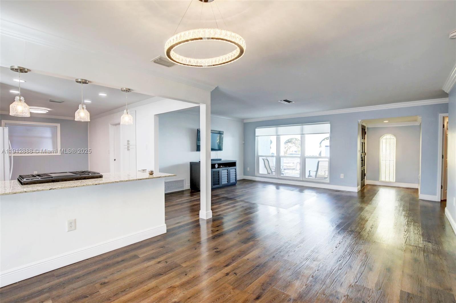 MIRAMAR PARK FIRST ADD - Residential Lease