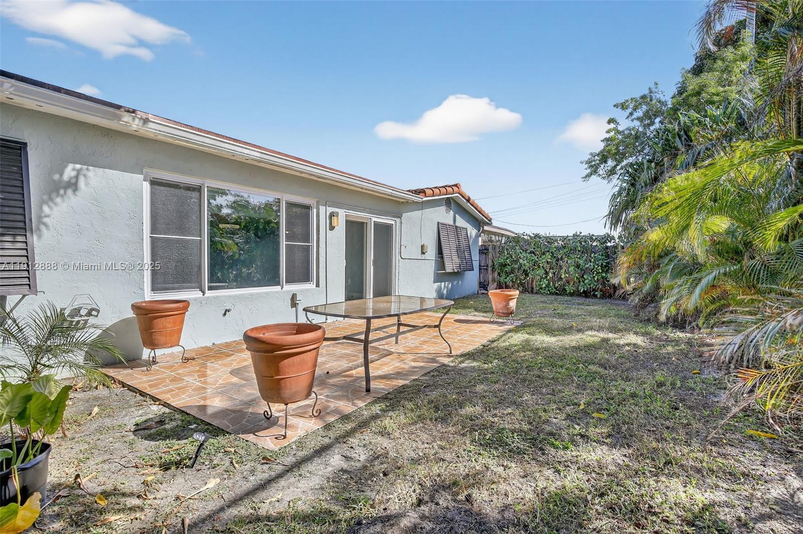 MIRAMAR PARK FIRST ADD - Residential Lease