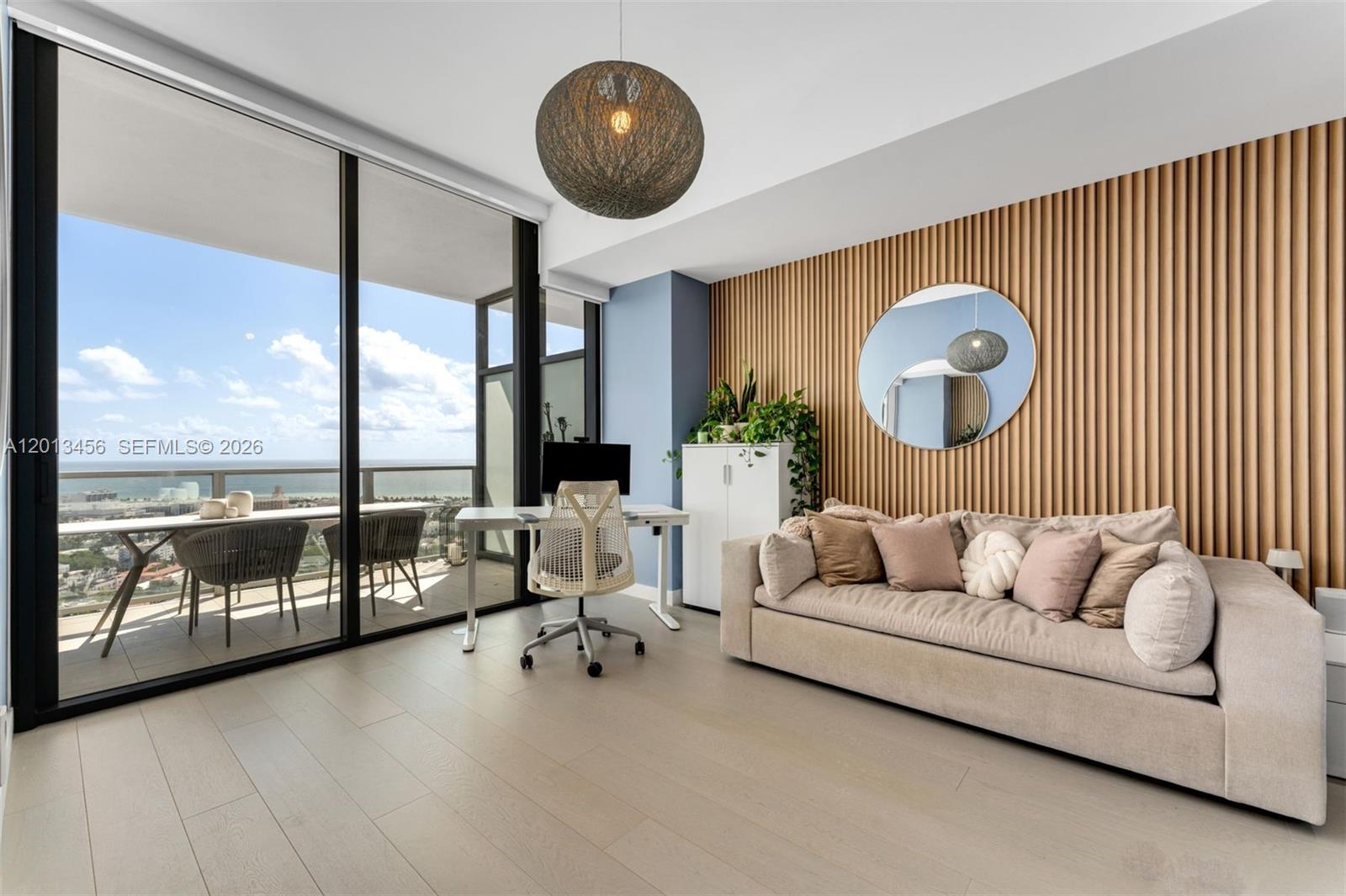 FIVE PARK - Residential