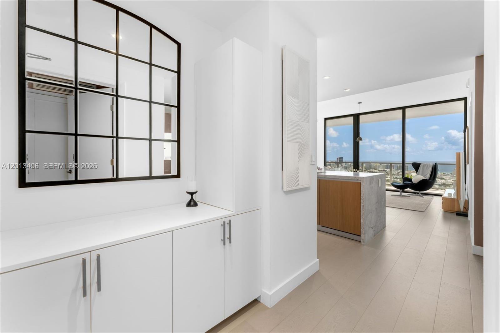 FIVE PARK - Residential