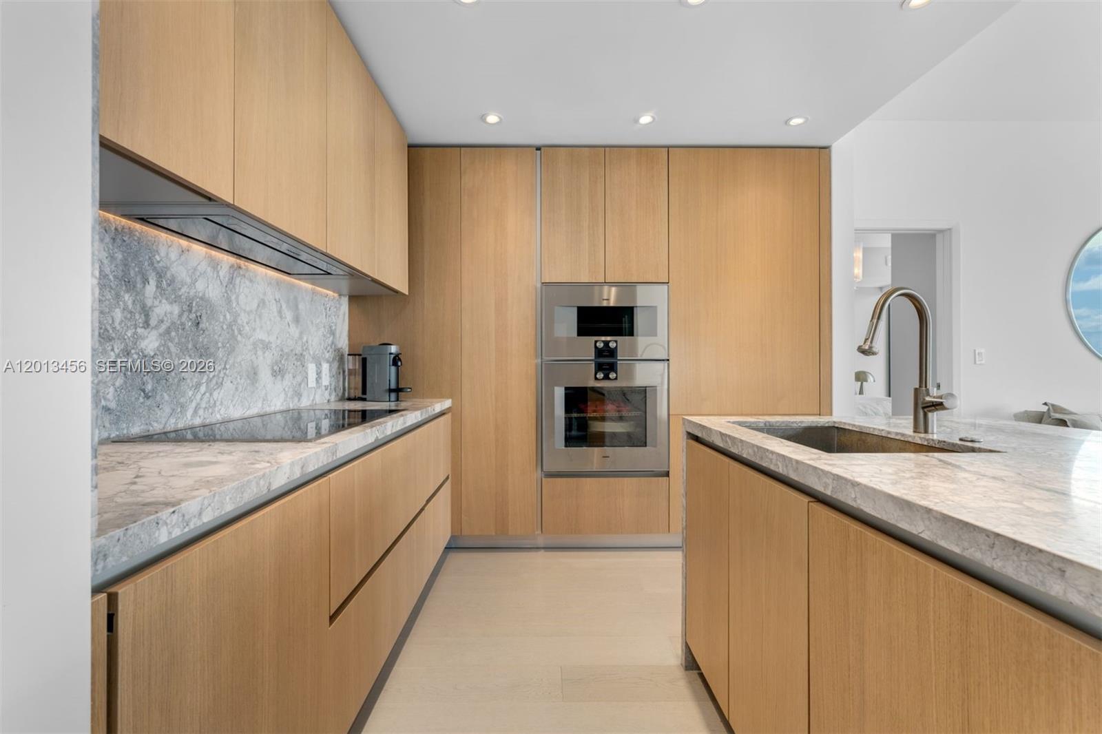 FIVE PARK - Residential
