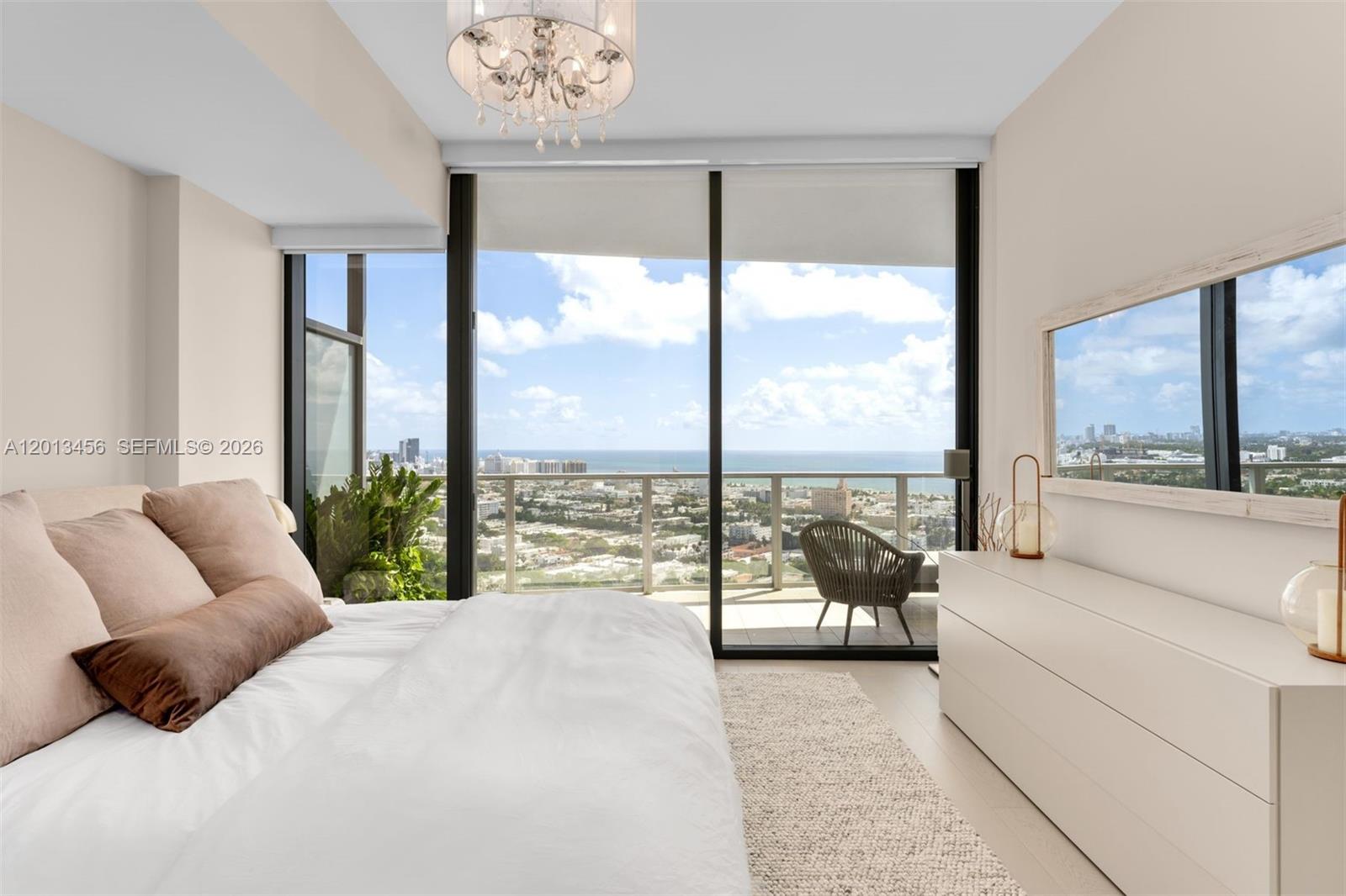 FIVE PARK - Residential