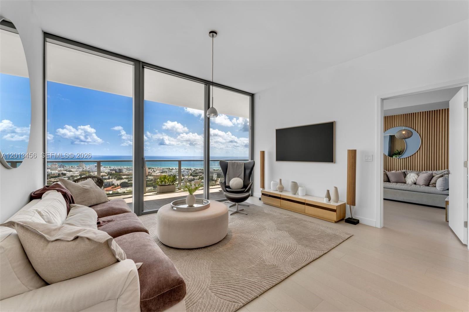 FIVE PARK - Residential