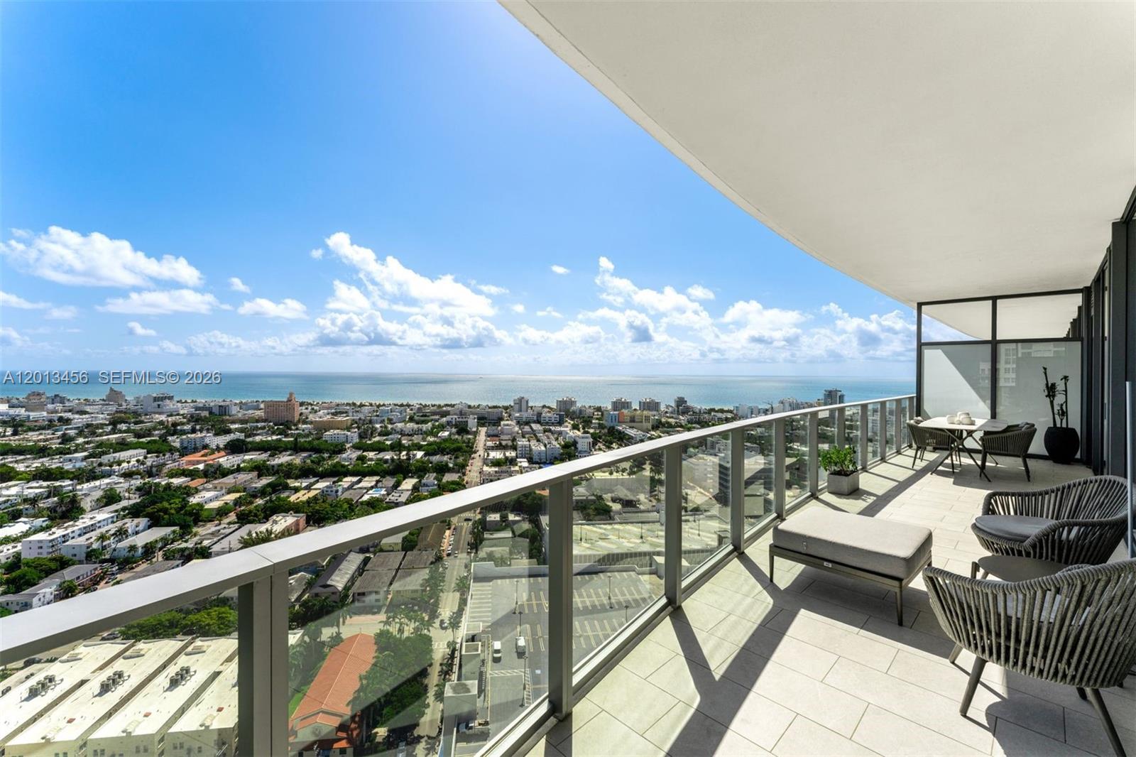 FIVE PARK - Residential