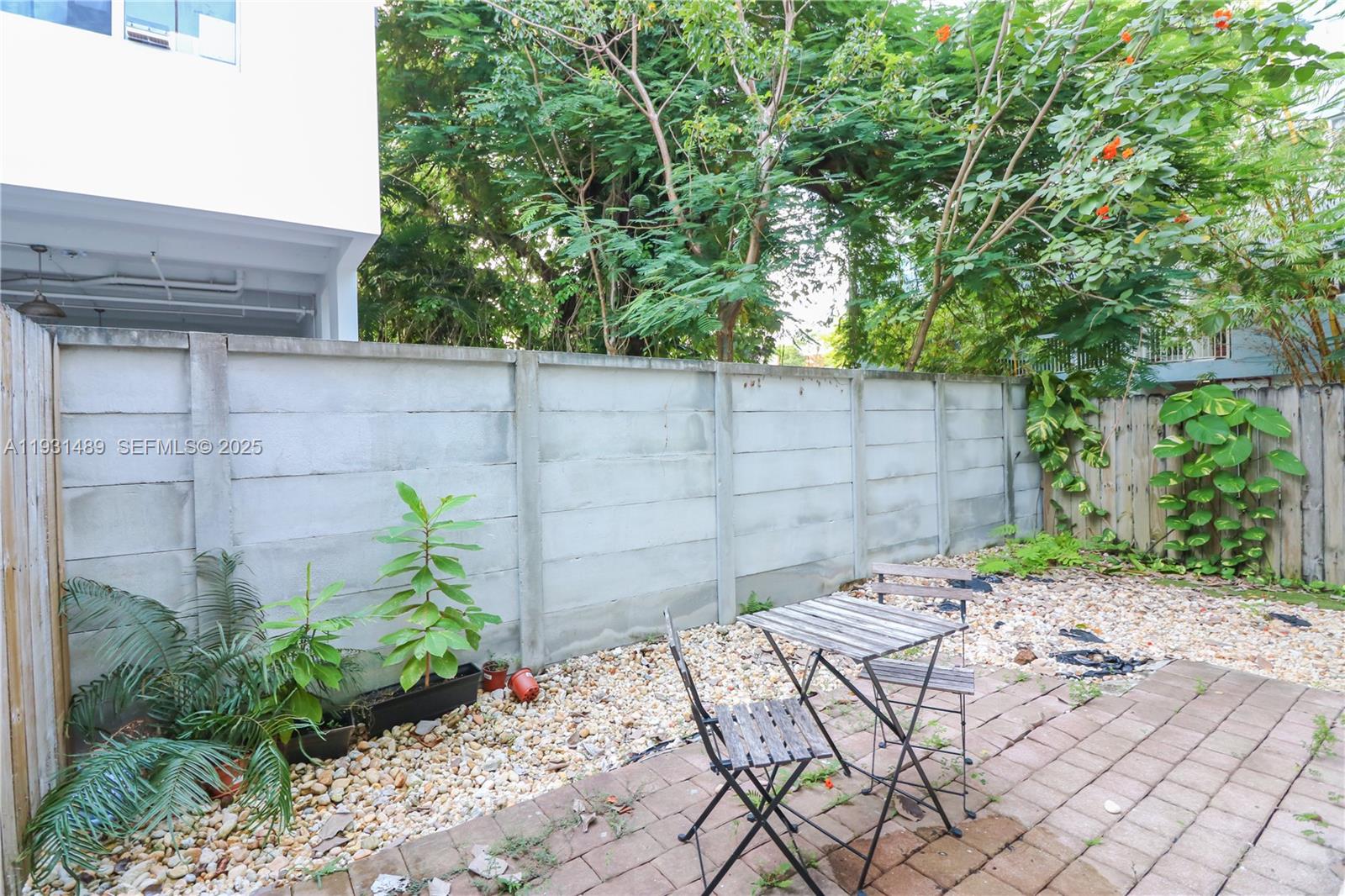 COCONUT PROJECT CONDO - Residential Lease