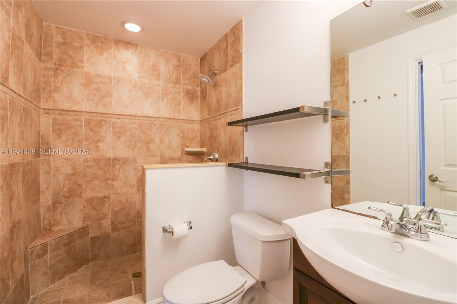 COCONUT PROJECT CONDO - Residential Lease