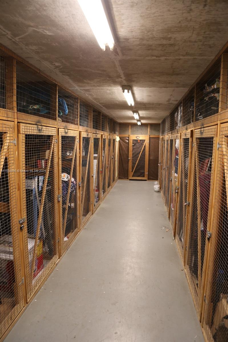 CANONGATE CONDO NO ONE - Residential