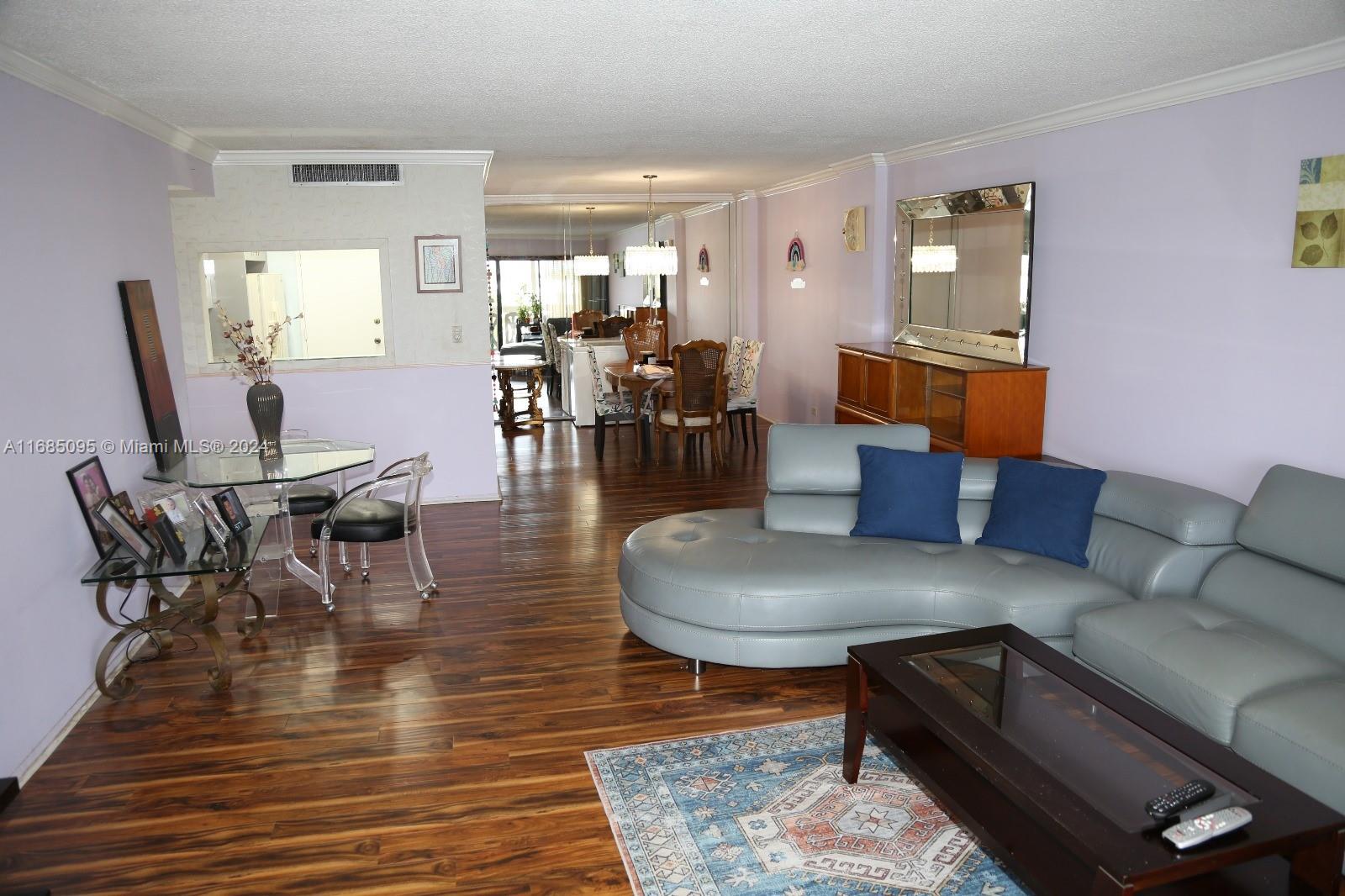 CANONGATE CONDO NO ONE - Residential