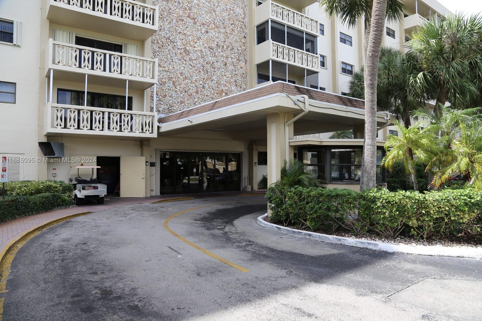 CANONGATE CONDO NO ONE - Residential