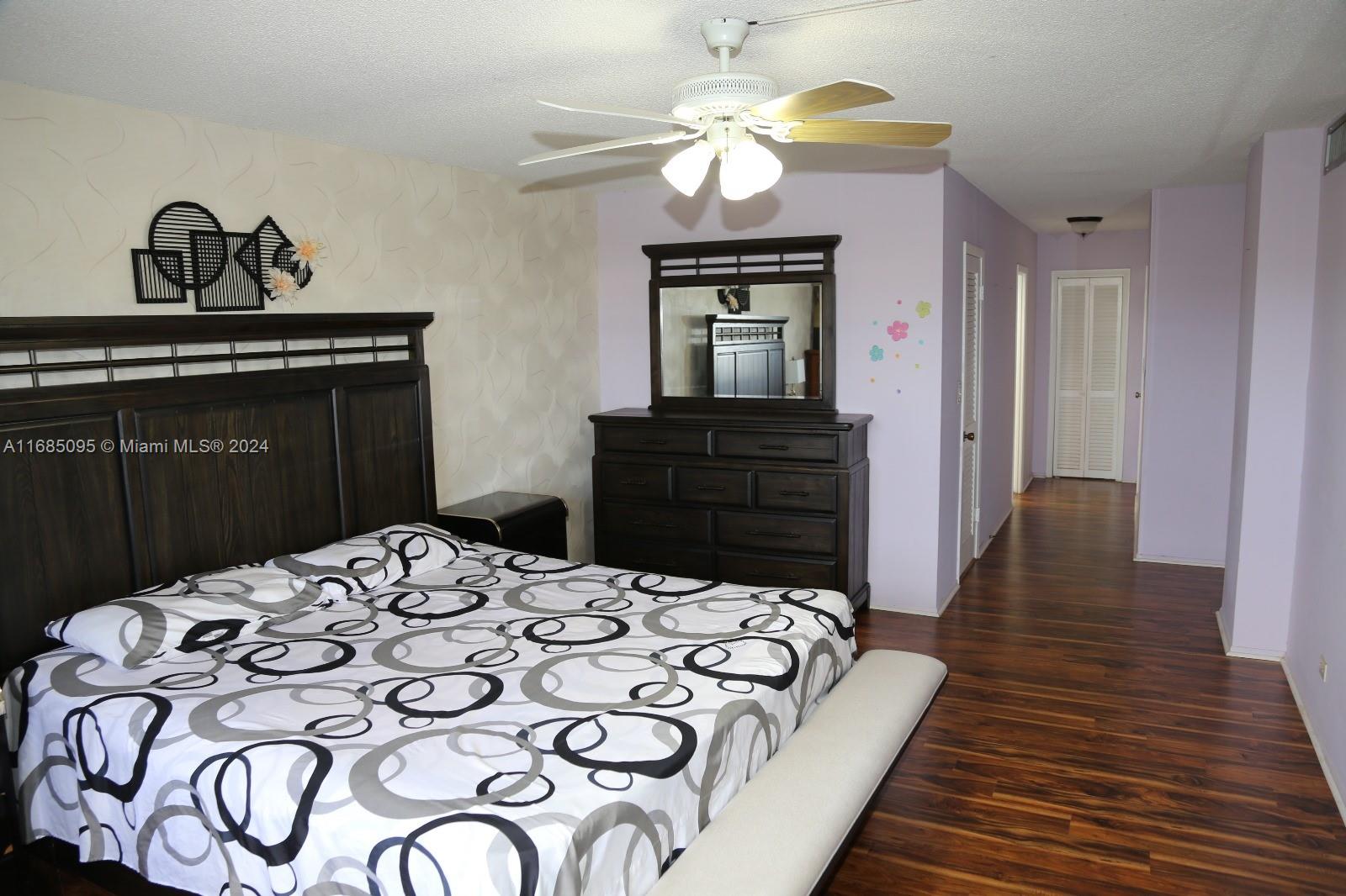 CANONGATE CONDO NO ONE - Residential