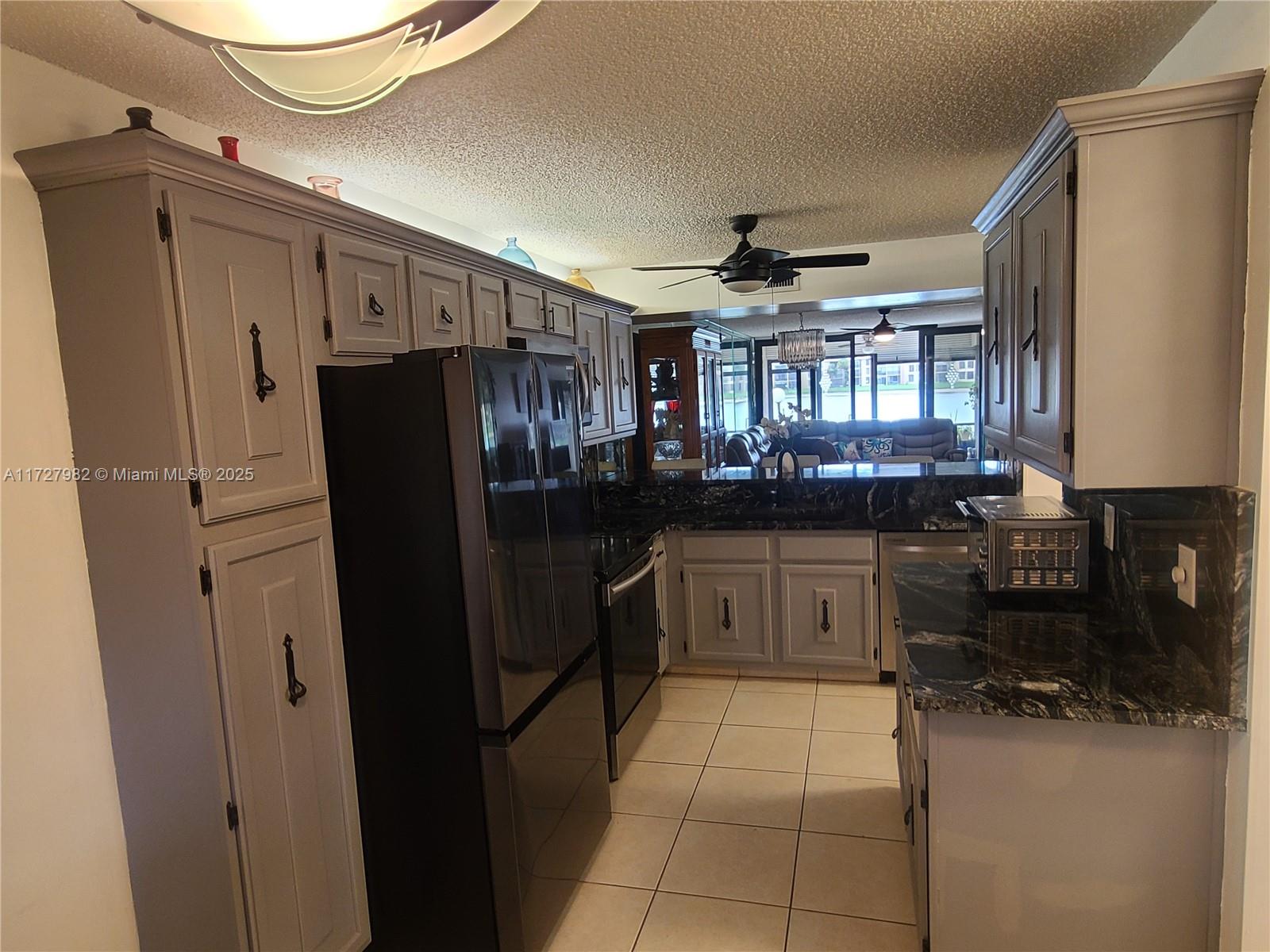 CORAL GATE V CONDO - Residential
