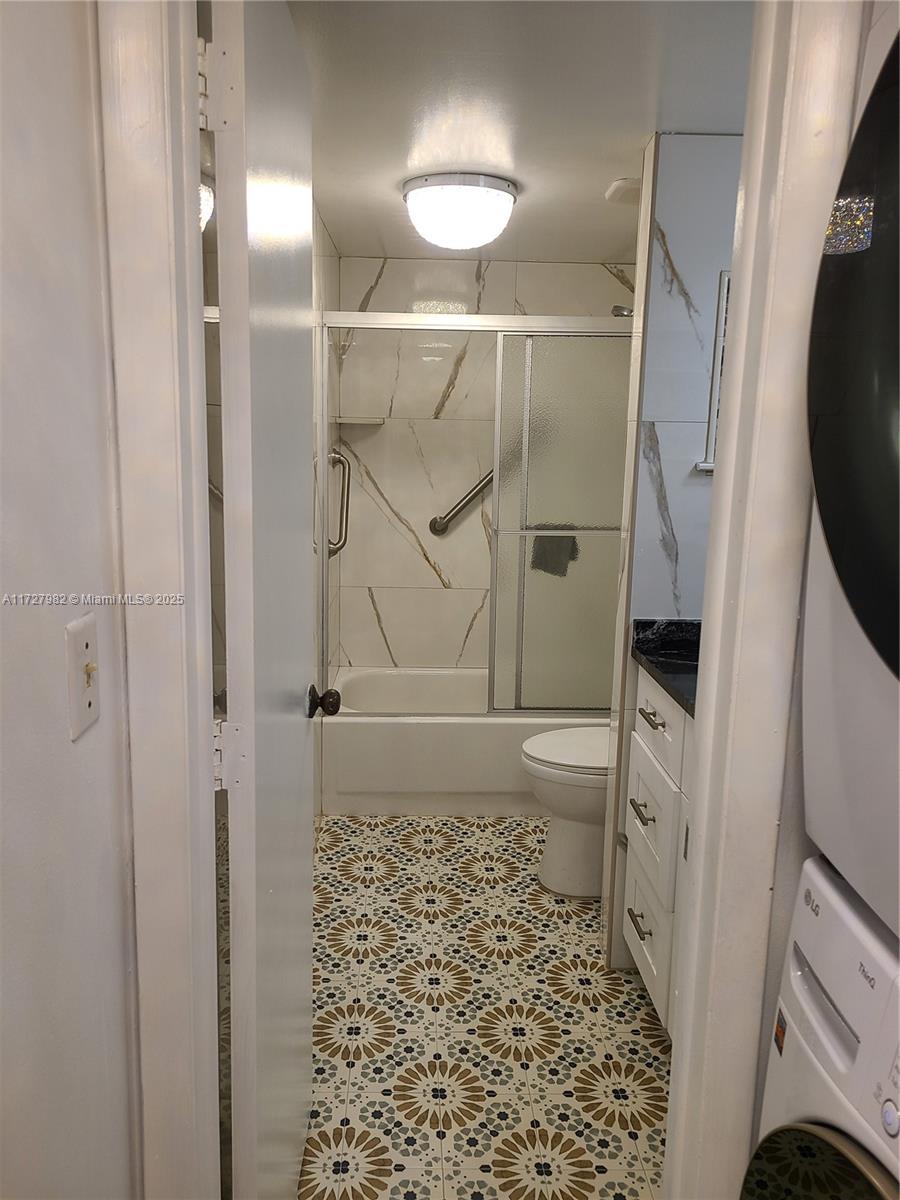 CORAL GATE V CONDO - Residential