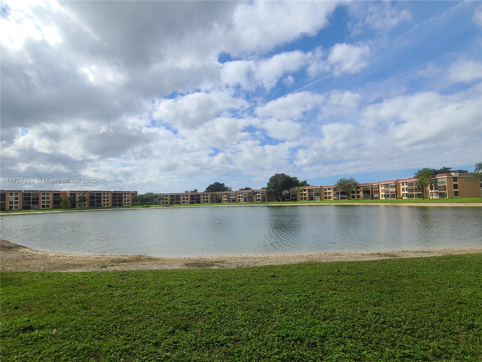 CORAL GATE V CONDO - Residential