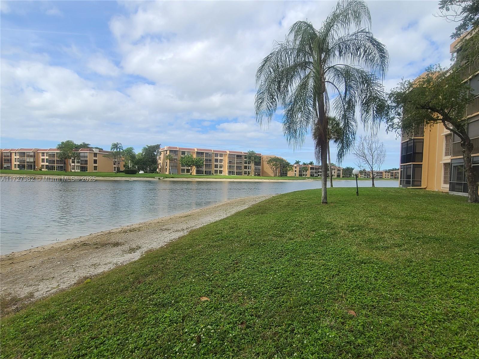 CORAL GATE V CONDO - Residential