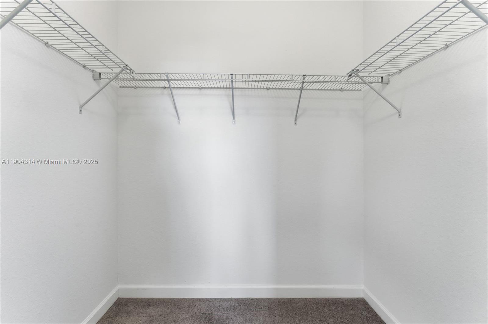 ALLAPATTAH GDNS - Residential