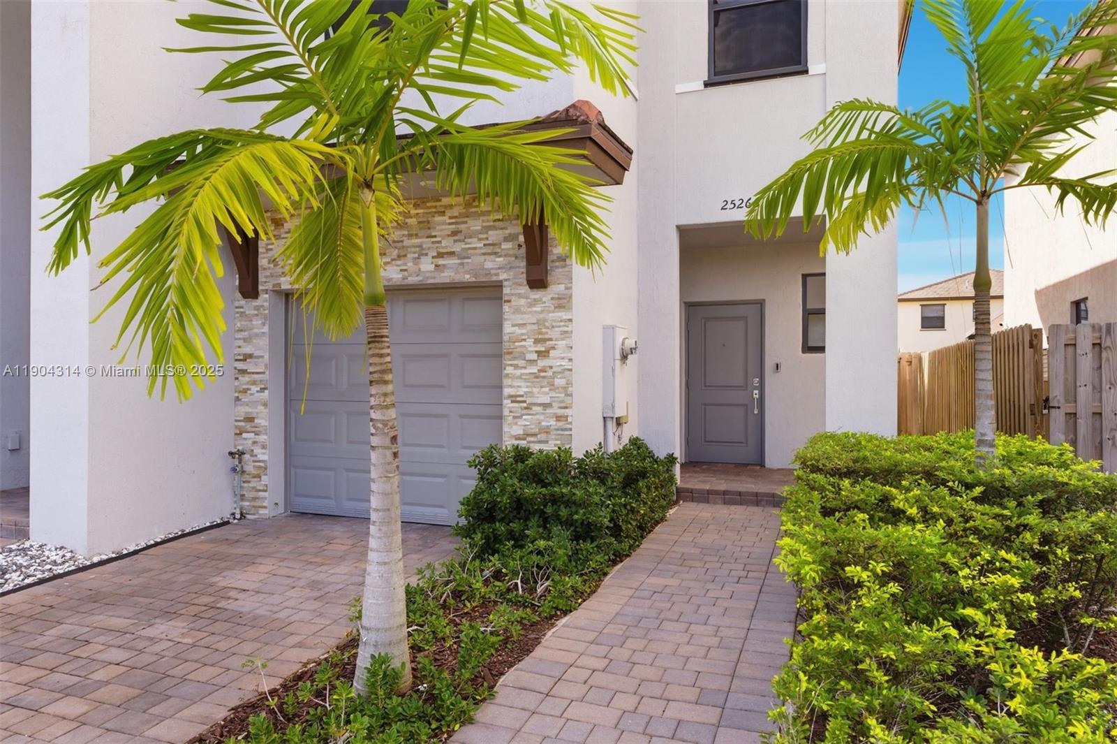 ALLAPATTAH GDNS - Residential