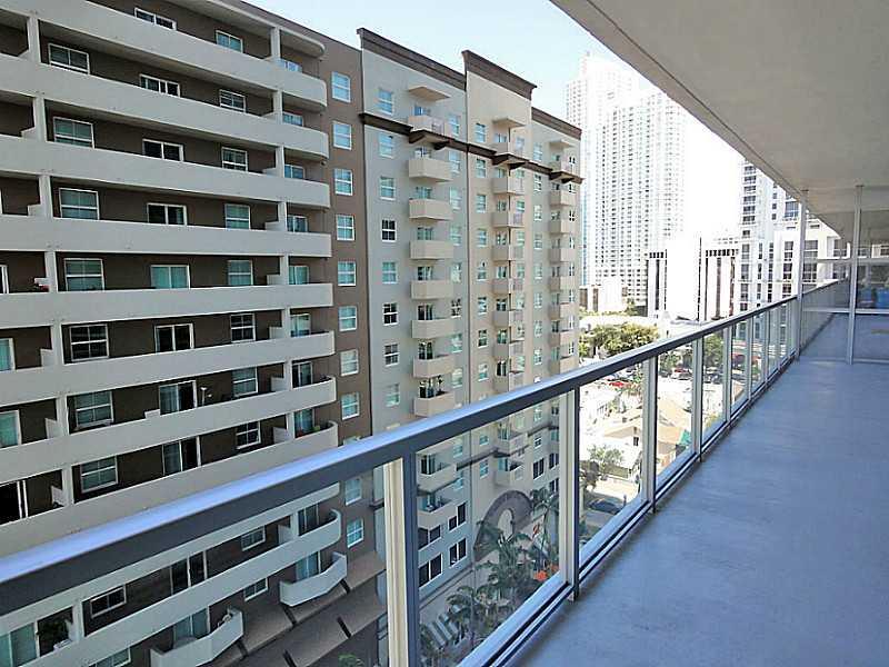 THE AXIS ON BRICKELL II C - Residential Lease