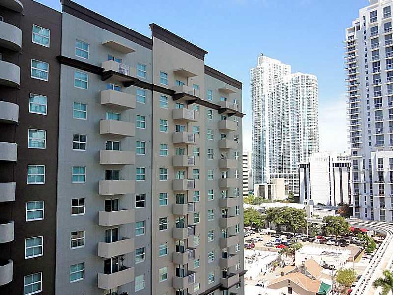 THE AXIS ON BRICKELL II C - Residential Lease