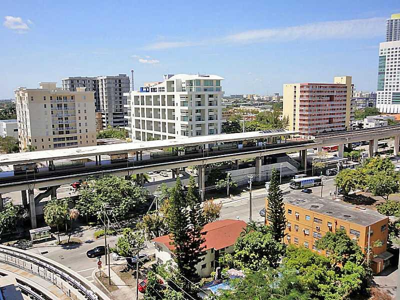 THE AXIS ON BRICKELL II C - Residential Lease