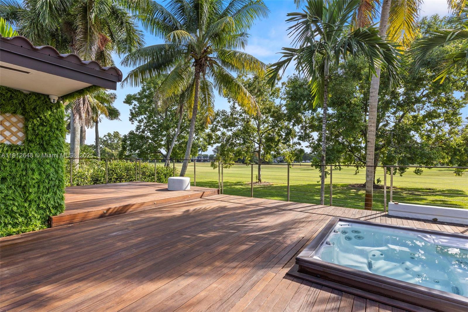 COUNTRY CLUB OF MIAMI EST - Residential