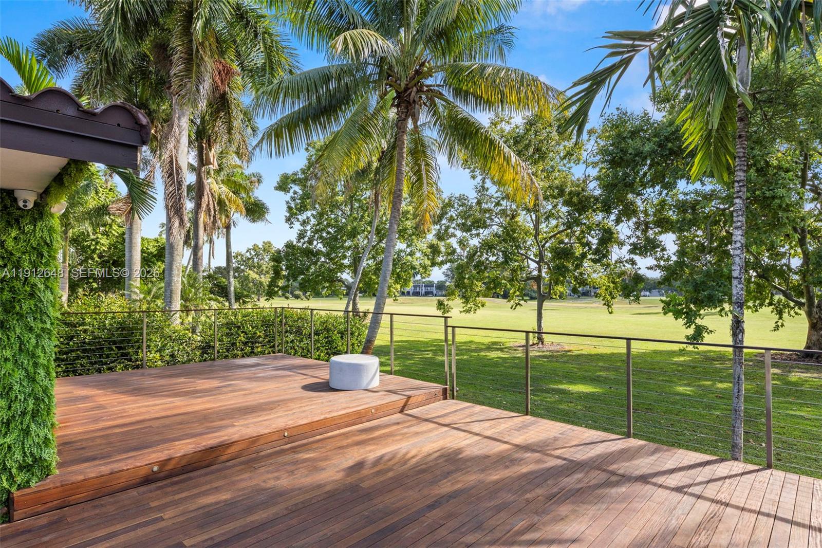 COUNTRY CLUB OF MIAMI EST - Residential