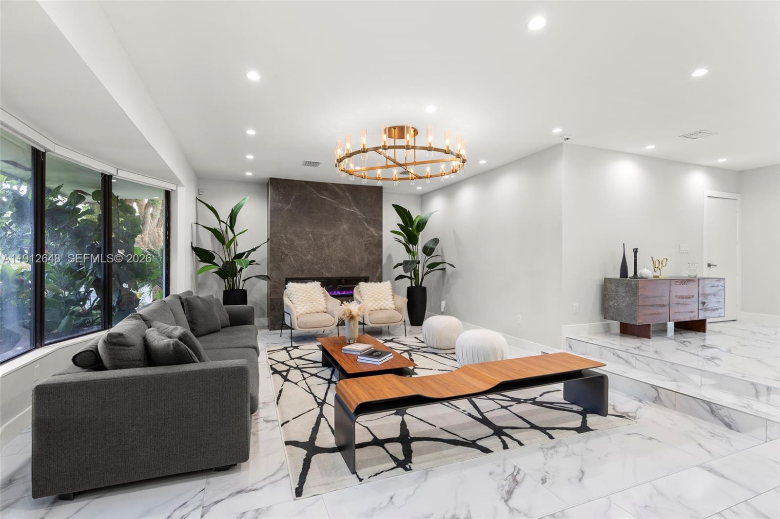 COUNTRY CLUB OF MIAMI EST - Residential