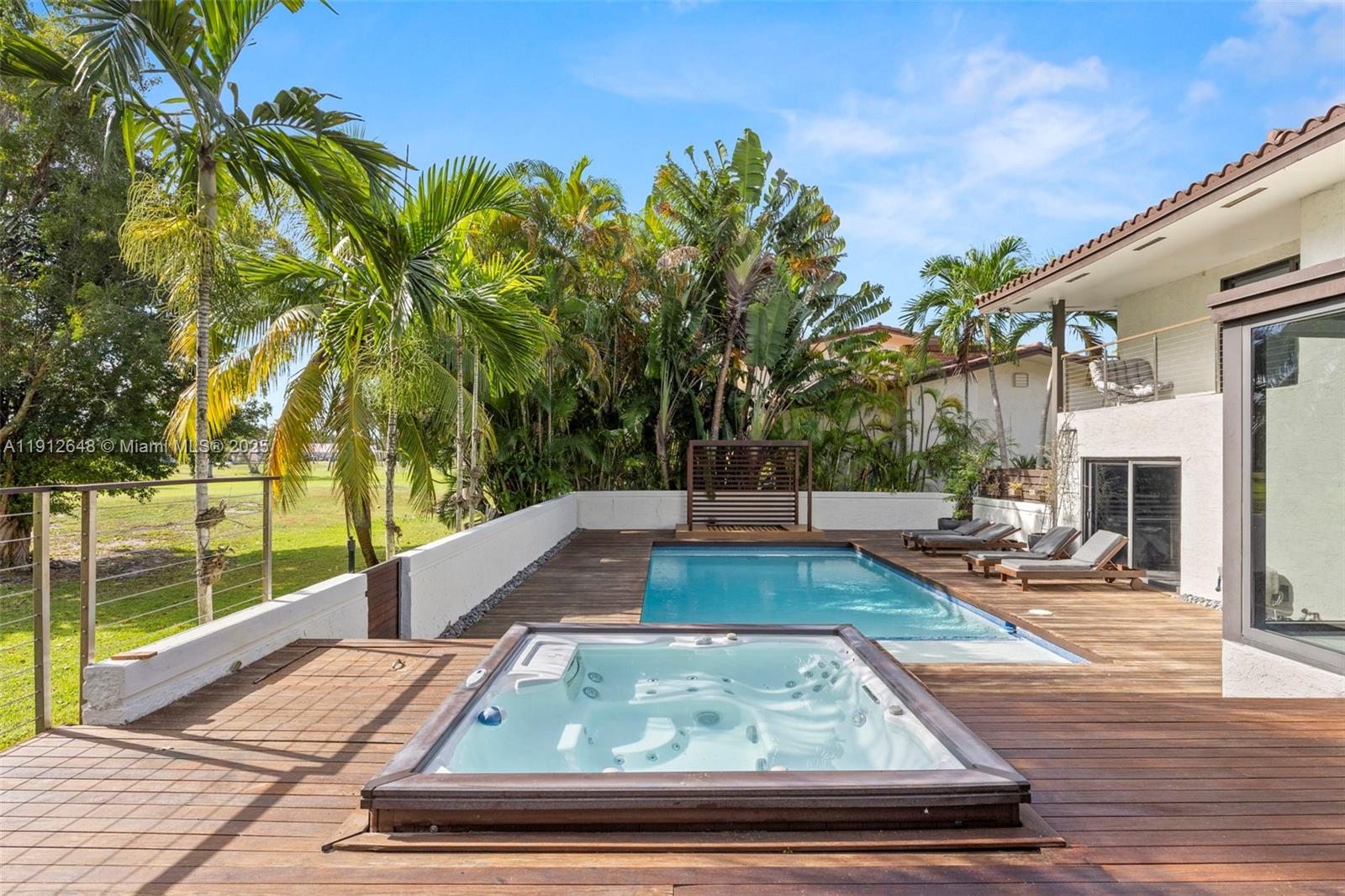 COUNTRY CLUB OF MIAMI EST - Residential