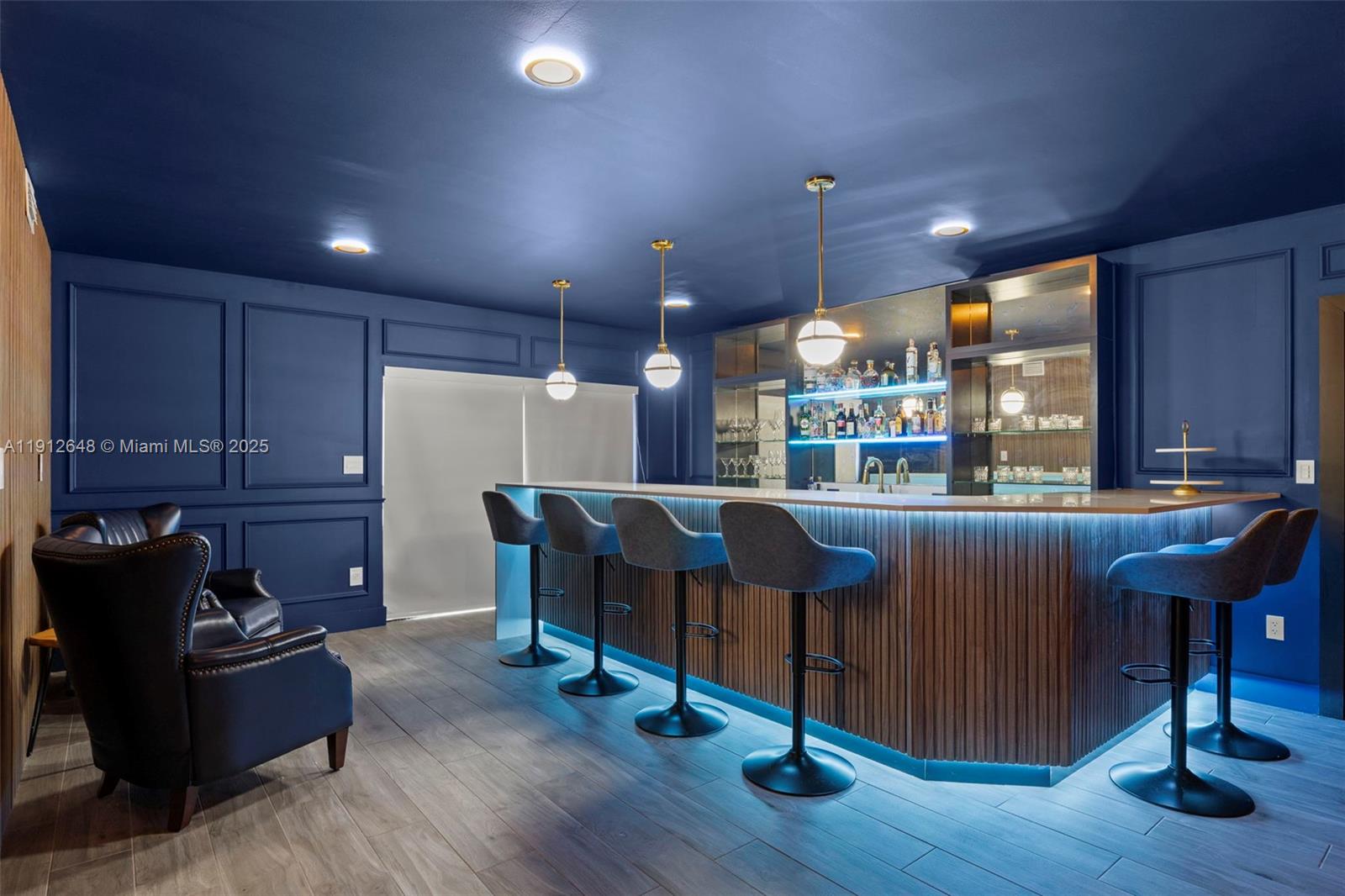 COUNTRY CLUB OF MIAMI EST - Residential