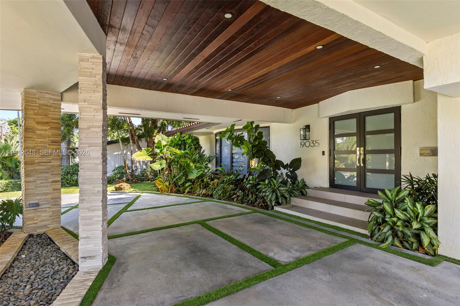 COUNTRY CLUB OF MIAMI EST - Residential