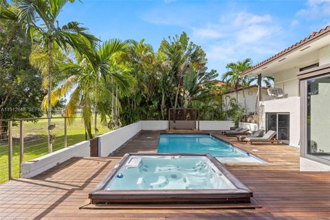 19035 E Saint Andrews Dr Hialeah FL 33015