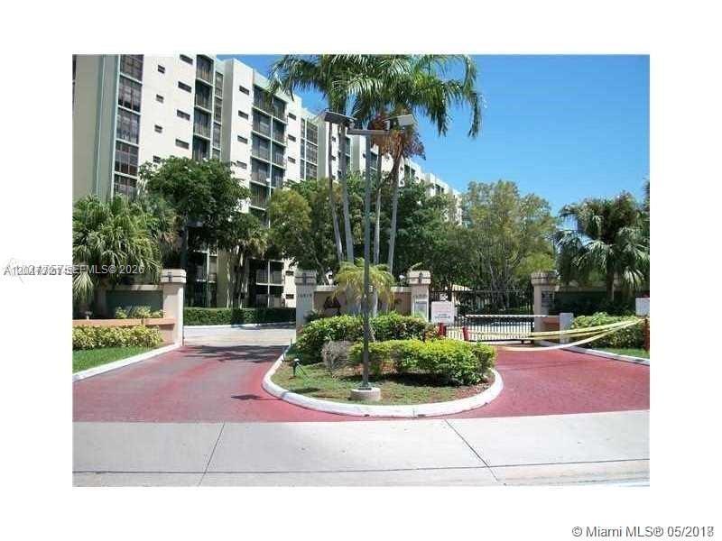 17021 N Bay Rd 625