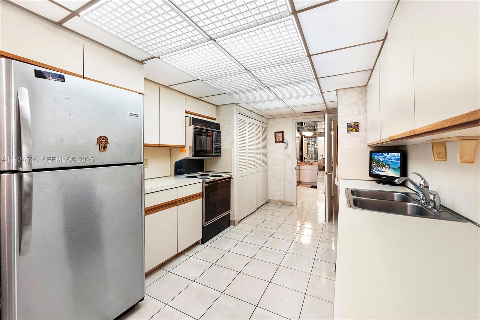 THE TIFFANY OF BAL HARBOU - Residential