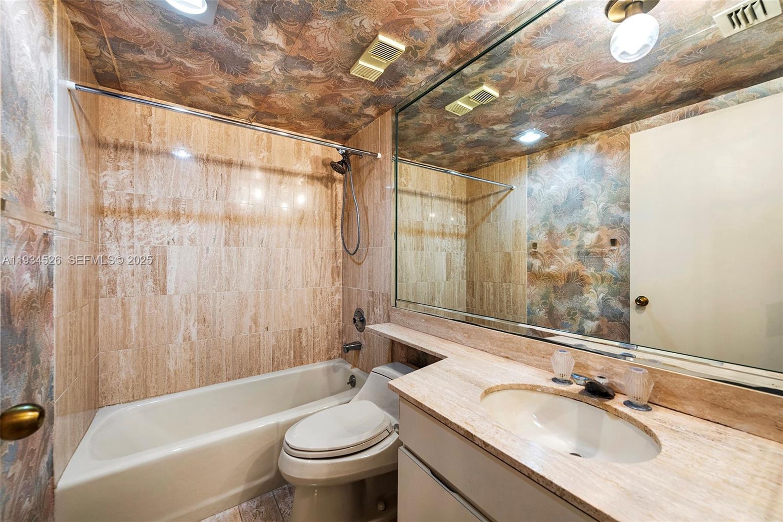 THE TIFFANY OF BAL HARBOU - Residential