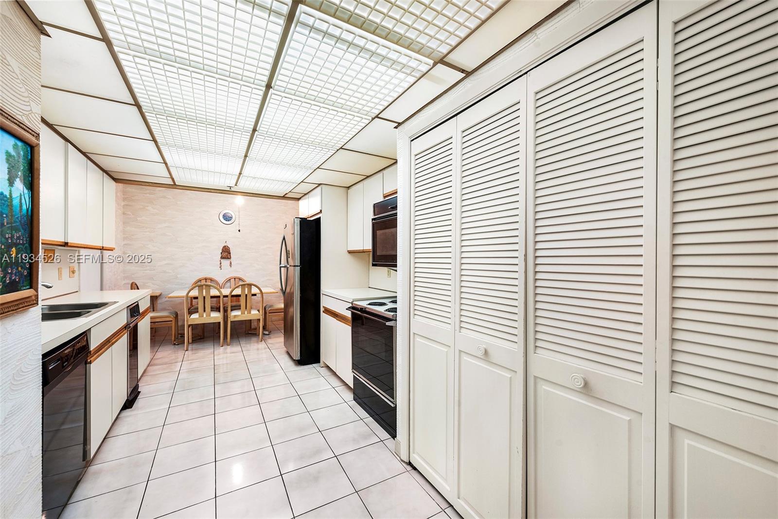 THE TIFFANY OF BAL HARBOU - Residential