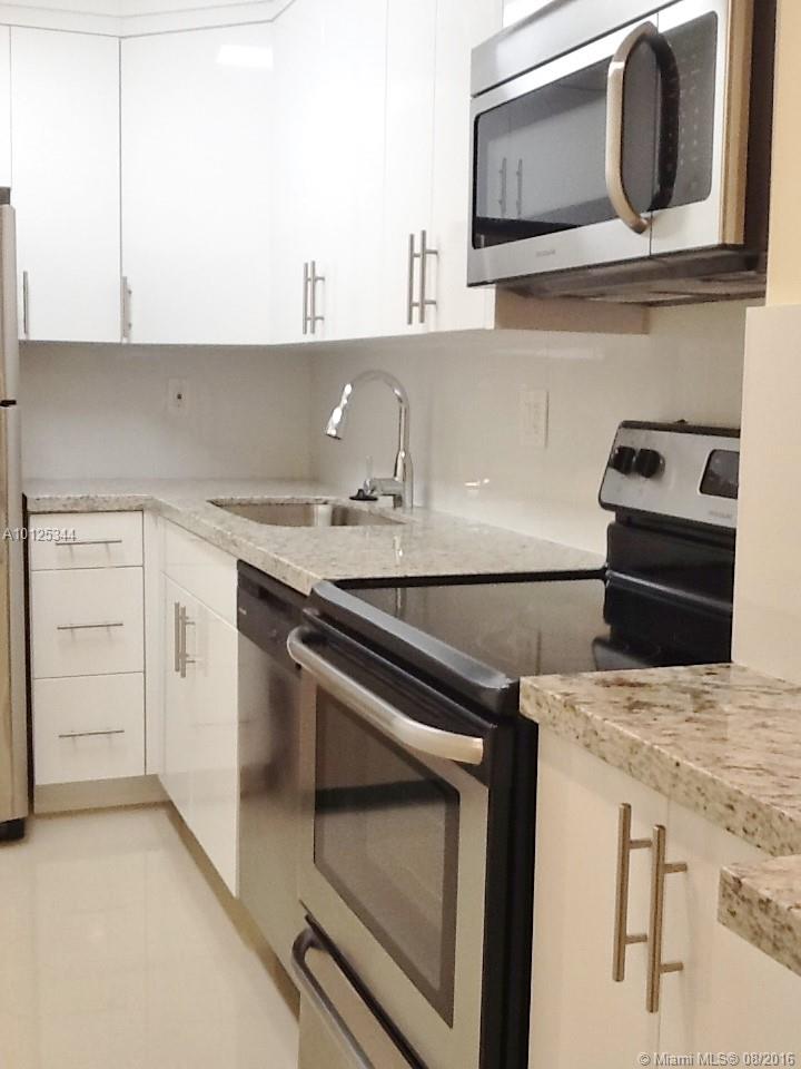 Sunset Villas Condo 03 - Residential Lease