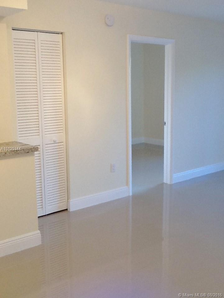 Sunset Villas Condo 03 - Residential Lease