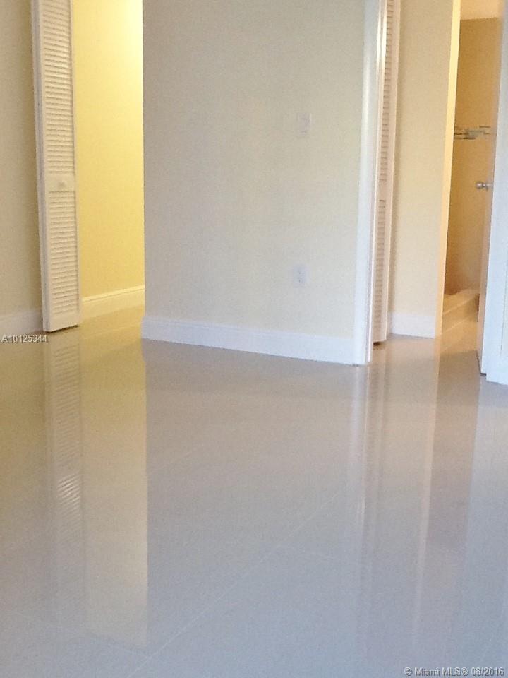 Sunset Villas Condo 03 - Residential Lease