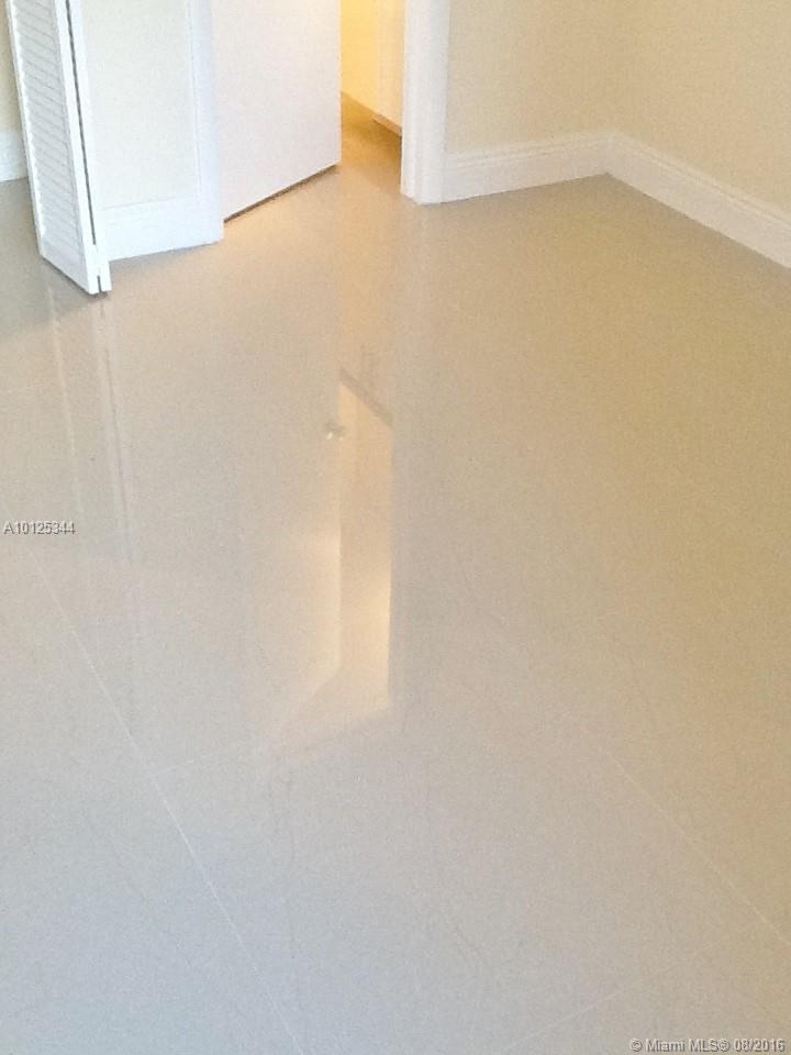 Sunset Villas Condo 03 - Residential Lease