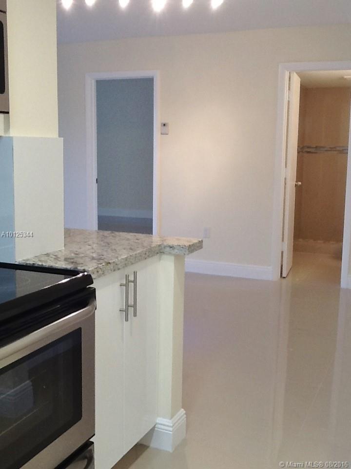 Sunset Villas Condo 03 - Residential Lease