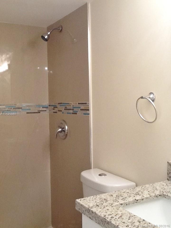 Sunset Villas Condo 03 - Residential Lease