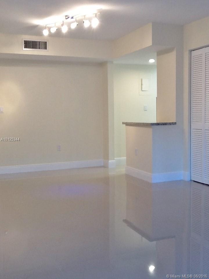 Sunset Villas Condo 03 - Residential Lease