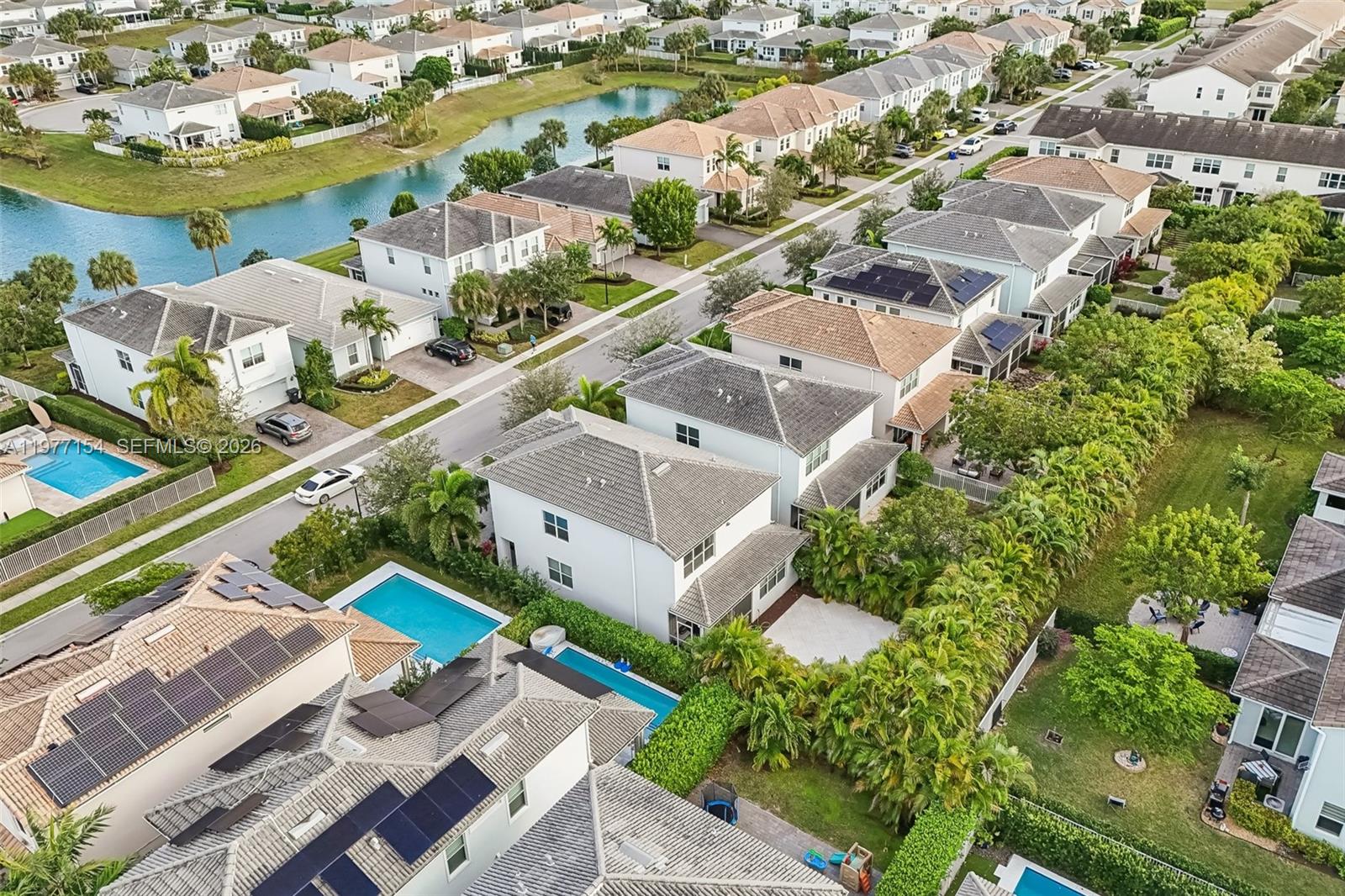 HILLCREST COUNTRY CLUB SO - Residential