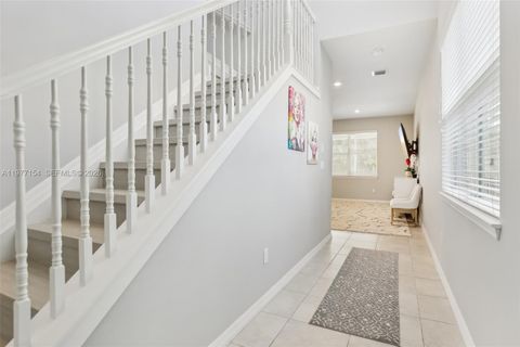 Tiny photo for 1402 Myrtle Oak Ter, Hollywood, FL 33021 (MLS # A11977154)