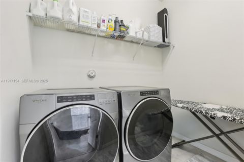 Tiny photo for 1402 Myrtle Oak Ter, Hollywood, FL 33021 (MLS # A11977154)