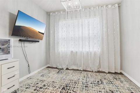 Tiny photo for 1402 Myrtle Oak Ter, Hollywood, FL 33021 (MLS # A11977154)