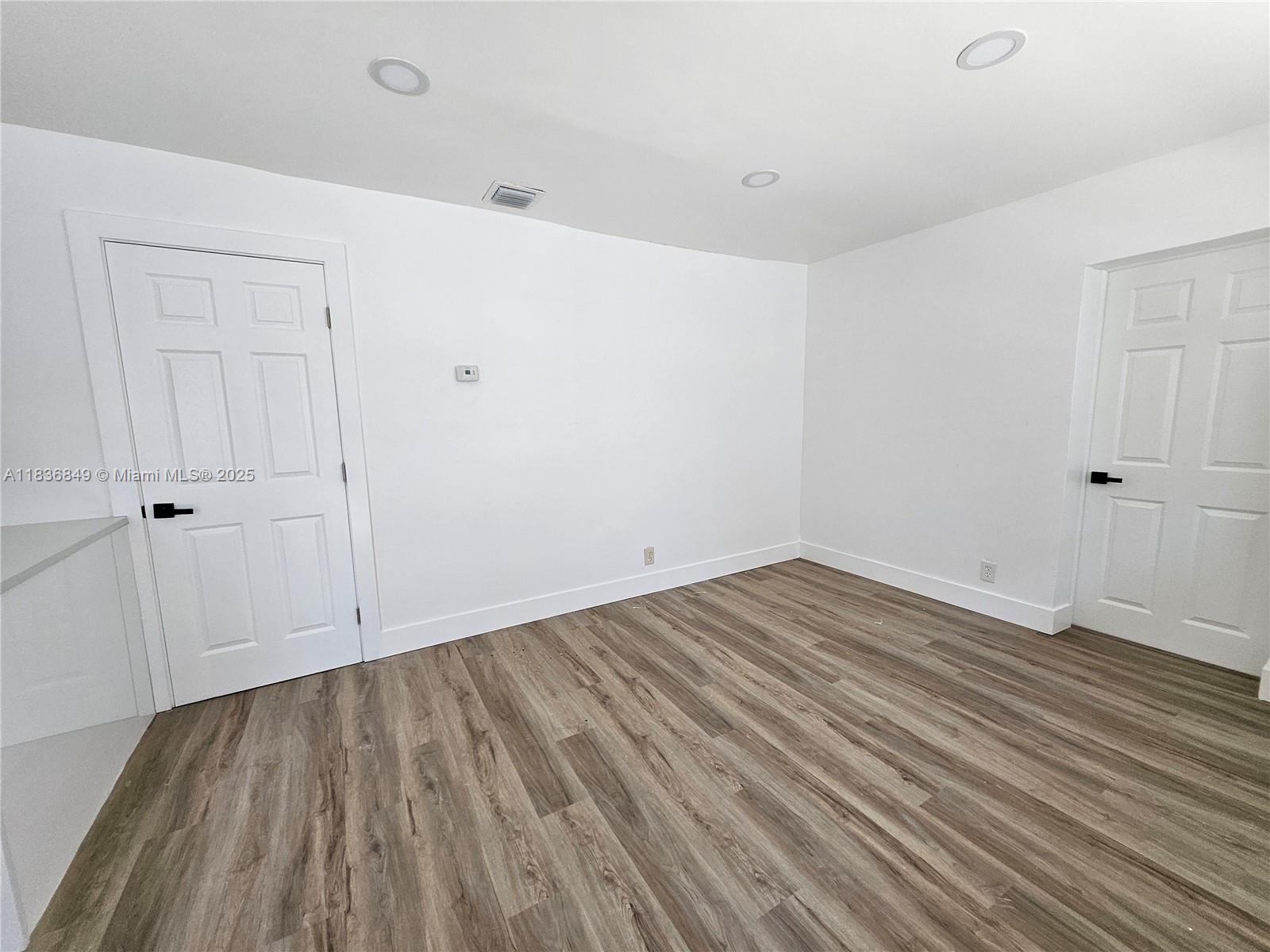 913 Ortega Rd C