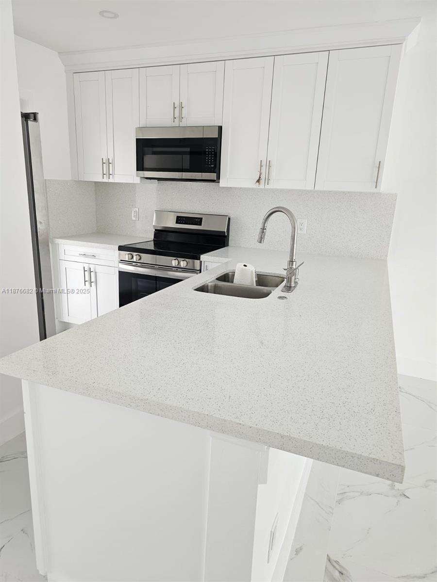 YUCCA GARDENS CONDO - Residential Lease