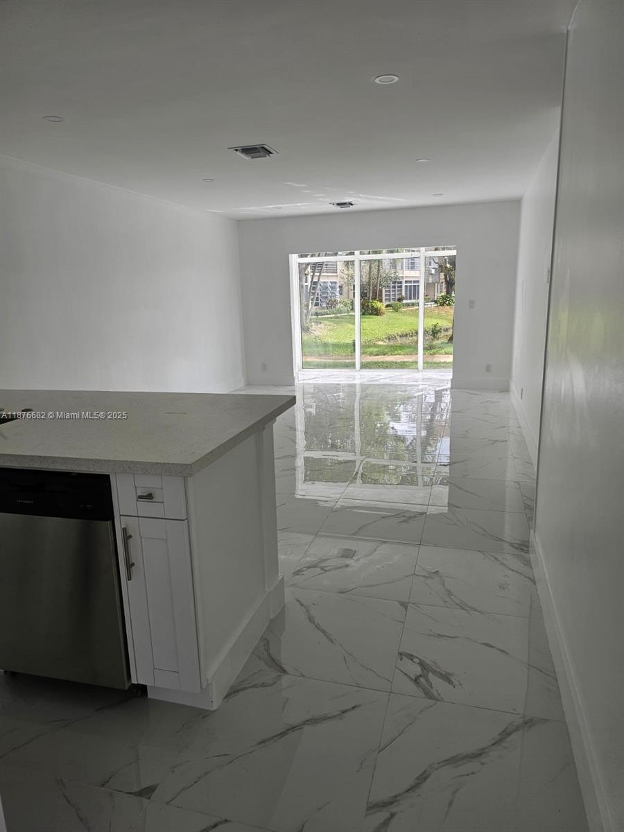 YUCCA GARDENS CONDO - Residential Lease