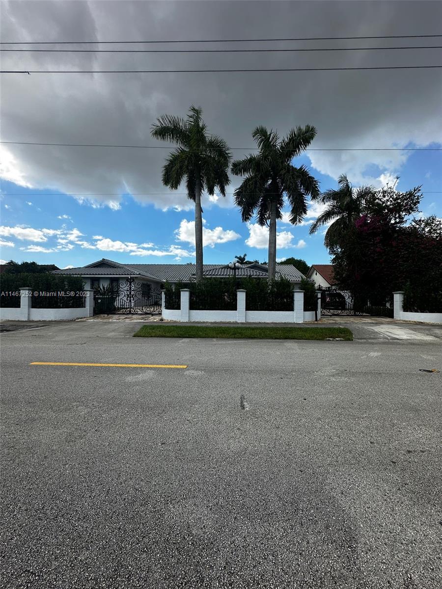 J G HEADS FARMS - Residential