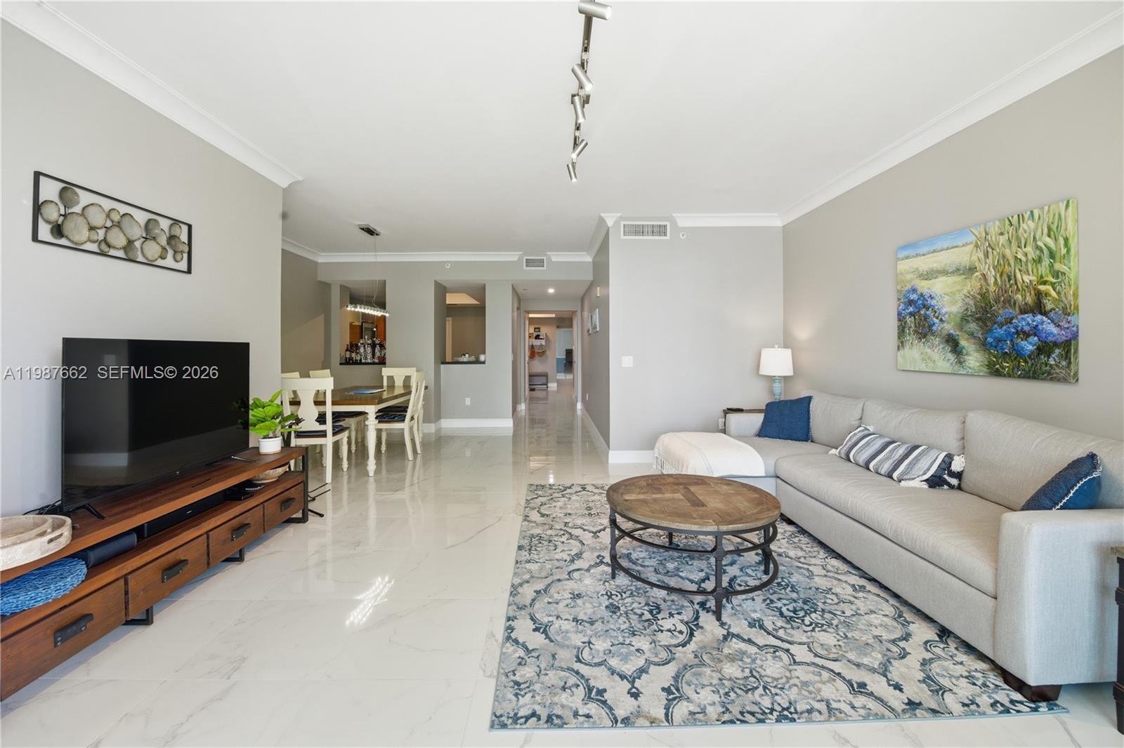 AVENTURA MARINA CONDO NUM - Residential